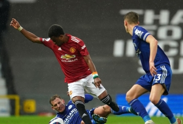 'Cần phải trừ 6 điểm của MU'