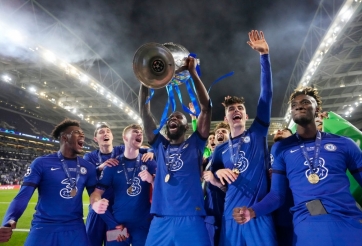 HLV ĐT Bỉ lên án nhà vô địch Champions League