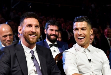 Ronaldo nhắc lại thời khắc chính thức 'ngồi mâm trên' so với Messi