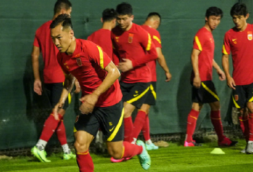 ĐT Trung Quốc bị 'hành xác' trên sân đối thủ của Việt Nam