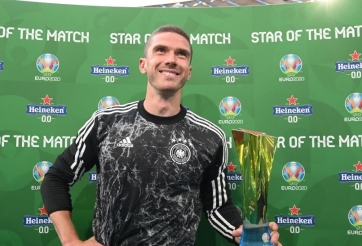 Người gieo ác mộng cho BĐN ở Euro 2021 từng bị Ronaldo coi thường