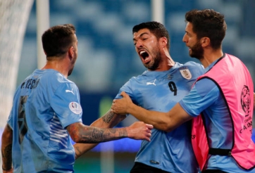 Luis Suarez giúp Uruguay có điểm trước cựu vương Copa America