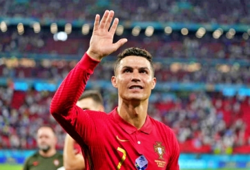Huyền thoại bóng đá nữ có nhiều bàn thắng cấp ĐTQG hơn Ronaldo