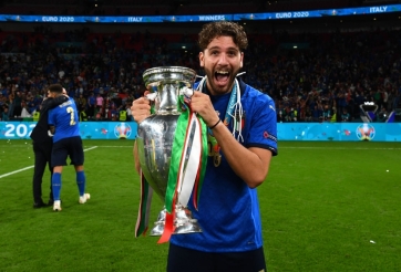 Sassuolo xác nhận CLB Ngoại hạng Anh hỏi mua Locatelli