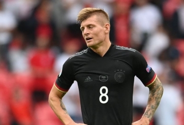 Toni Kroos: 'Tôi chơi bóng trong đau đớn suốt 6 tháng'