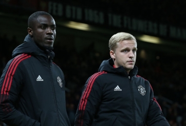 Van de Beek mất kiểm soát, văng 'miếng ăn' vì quyết định của Solskjaer
