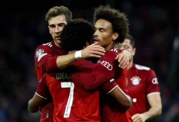 Video bàn thắng Bayern 5-0 Dynamo Kyiv: Bắn phá khung thành