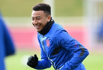 Huyền thoại MU gạ gẫm 'tân đại gia' Newcastle mua Lingard