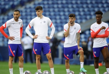 PSG và ông lớn Ngoại hạng Anh cạnh tranh hàng thải của Chelsea