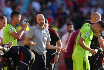 Đạt thành tích 'trăm năm có một', Ten Hag đứng trước nguy cơ bị MU 'trảm'