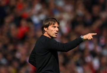 Thua đau Arsenal, HLV Conte 'lật lọng' đổ mọi tội lỗi lên trọng tài và VAR