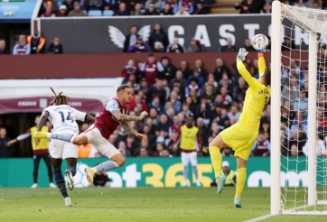 Kepa xuất sắc ra sao trong trận Chelsea thắng nhọc Aston Villa?