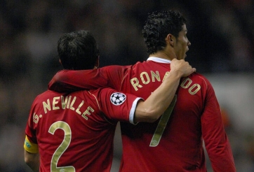 Ronaldo 'châm thêm dầu' vụ nói xấu MU, réo tên tiền bối là 'kẻ hèn hạ'