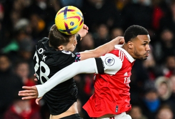 Ngược dòng ngoạn mục trước West Ham, Arsenal giữ vững ngôi đầu Ngoại hạng Anh