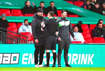 Thua Brentford, HLV Klopp tố trọng tài cố tình xử ép Liverpool