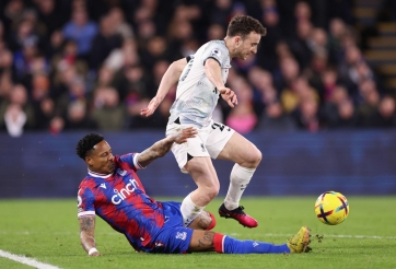 Hòa thất vọng Crystal Palace, Liverpool dần xa rời cuộc đua top 4