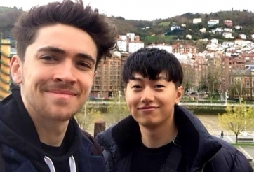 Bầu Hiển chiêu mộ 'phó tướng' thua tuổi Văn Quyết cho CLB Hà Nội