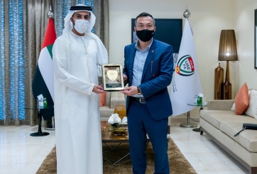 Việt Nam và UAE 'bắt tay nhau' trước thềm VL World Cup 2022