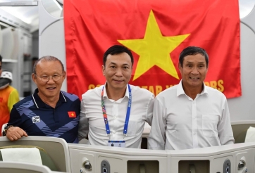 AFC cho ĐTQG Việt Nam hưởng 'đặc cách' để giữ nguyên HLV trưởng, FIFA không đồng ý?