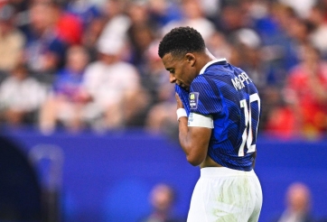 Mbappe trắng tay sau cú ngã của Pháp: Quả bóng vàng cũng đi xa