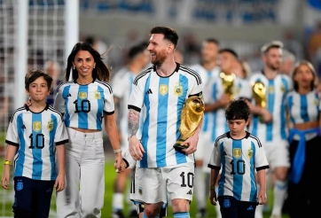 Antonela Roccuzzo gửi bức thư xúc động ngày Messi chia tay Argentina