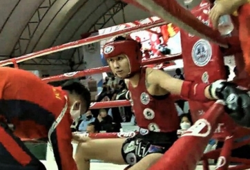 Đánh áp đảo, ĐKVĐ thế giới người Việt Nam vẫn bị xử thua trước võ sĩ chủ nhà