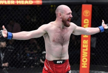 Tân binh gây sốt làng MMA với chiến thắng knock-out đầu tiên tại UFC 2022