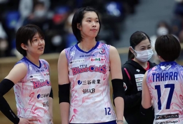 Thanh Thúy 'báo tin vui' cho HLV Ngọc Hiền trước khi sang Nhật Bản