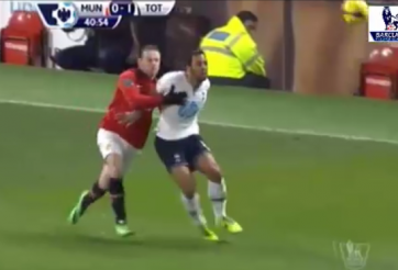 Video bóng đá: Rooney nổi đóa với cầu thủ Tottenham