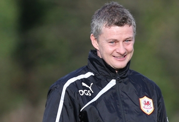 Chùm ảnh: Ngày đầu tiên của Solskjaer tại Cardiff City