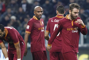 Juventus kết thúc chuỗi trận bất bại của AS Roma, độc chiếm ngôi đầu