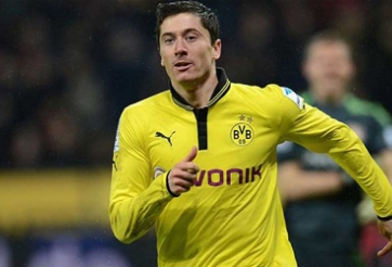 81 triệu euro không mua chuộc được Lewandowski