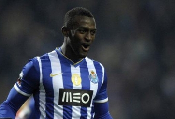 Arsenal nhắm Jackson Martinez