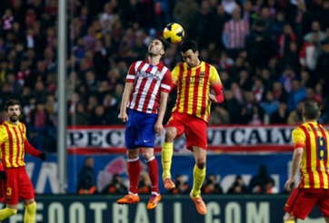 Atletico 0-0 Barca: Người Madrid mừng nhất