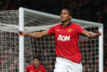 Quỷ đỏ 'làm thịt' Thiên nga tại Old Trafford