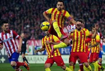 Xavi thừa nhận cuộc đua tam mã