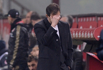 NÓNG: AC Milan chính thức sa thải HLV Allegri