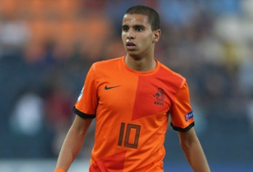 Tin chuyển nhượng: Seedorf ‘ngắm’ loạt sao Hà Lan tăng viện cho AC Milan