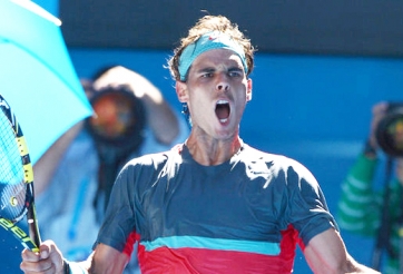 Tứ kết Australian Open: Rafael Nadal trầy trật trước 'tiểu Federer'