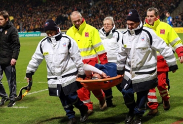 Tin chính thức: Nghỉ 6 tháng, Falcao hết cơ hội dự World Cup