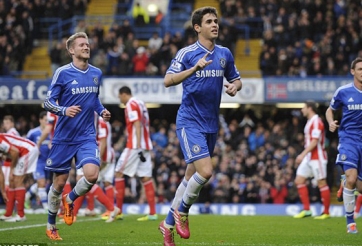 Oscar lập siêu phẩm, Chelsea vượt ải Stoke vào vòng 5 FA Cup