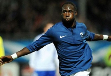 Man City ra giá lần chót cho Mangala