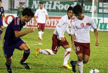 Công Phượng “vui như Tết” vì quà bầu Đức