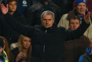 Mourinho: 'West Ham chơi thứ bóng đá của thế kỷ 19'