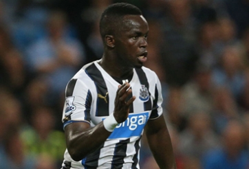 Man Utd tái khởi động thương vụ mua Cheick Tiote