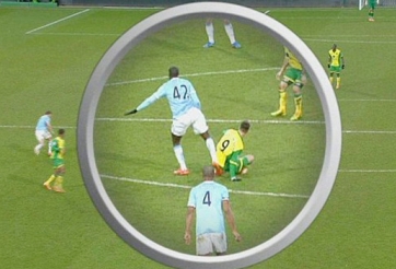 Yaya Toure đối mặt với án phạt từ FA