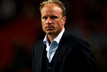 Dennis Bergkamp trước cơ hội trở lại Anh dẫn dắt Swansea