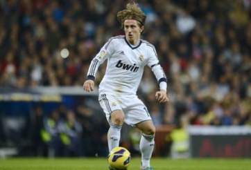 Video bóng đá: Những màn trình diễn của Modric trong màu áo Real