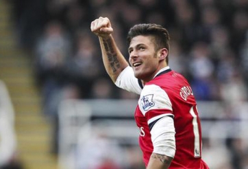 'Giroud ở cùng đẳng cấp với Suarez, Rooney và Aguero'