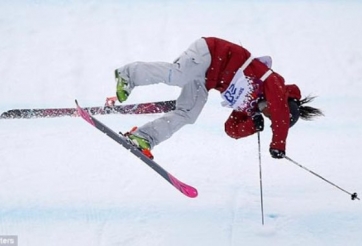 Video thể thao: Cú ngã dẫn đến gãy xương hàm của nữ VĐV tại Olympic